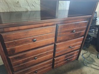 Dresser