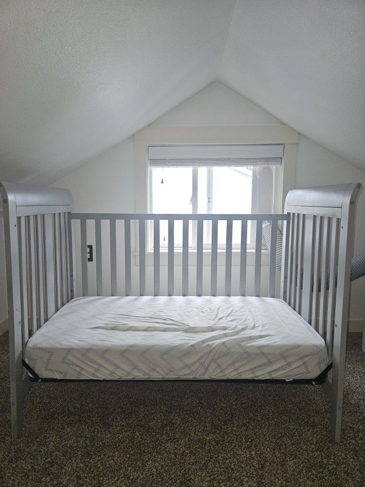 Crib/toddler Bed