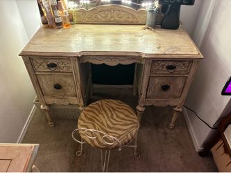 makeup vanity