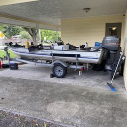 1987 Starcraft, Engine is Mariner, which is a Mercury V Hull Bass Boat