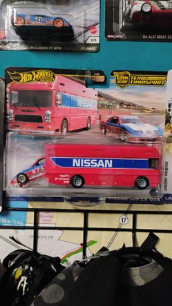 HOT WHEELS NISSAN 300ZX GTS TEAM TRANSPORT