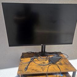 LG 32" UltraFine Display Ergo 4K Monitor 60hz 5ms HDR10