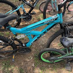 7 bicycles sold as a lot