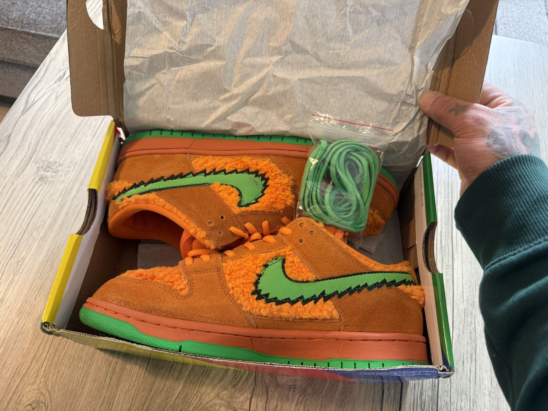 Nike Grateful Dead Size 9 1/2