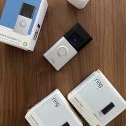 Ring HD Bundle - Ring Battery Doorbell Plus + 2 Indoor Ring Cameras
