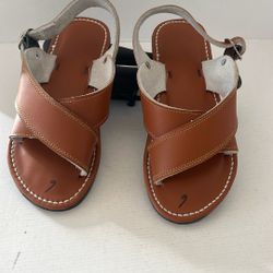 Casual Sandals For Man Or Woman Size 6