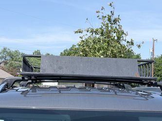 Roof rack had on a 22” ford explorer
