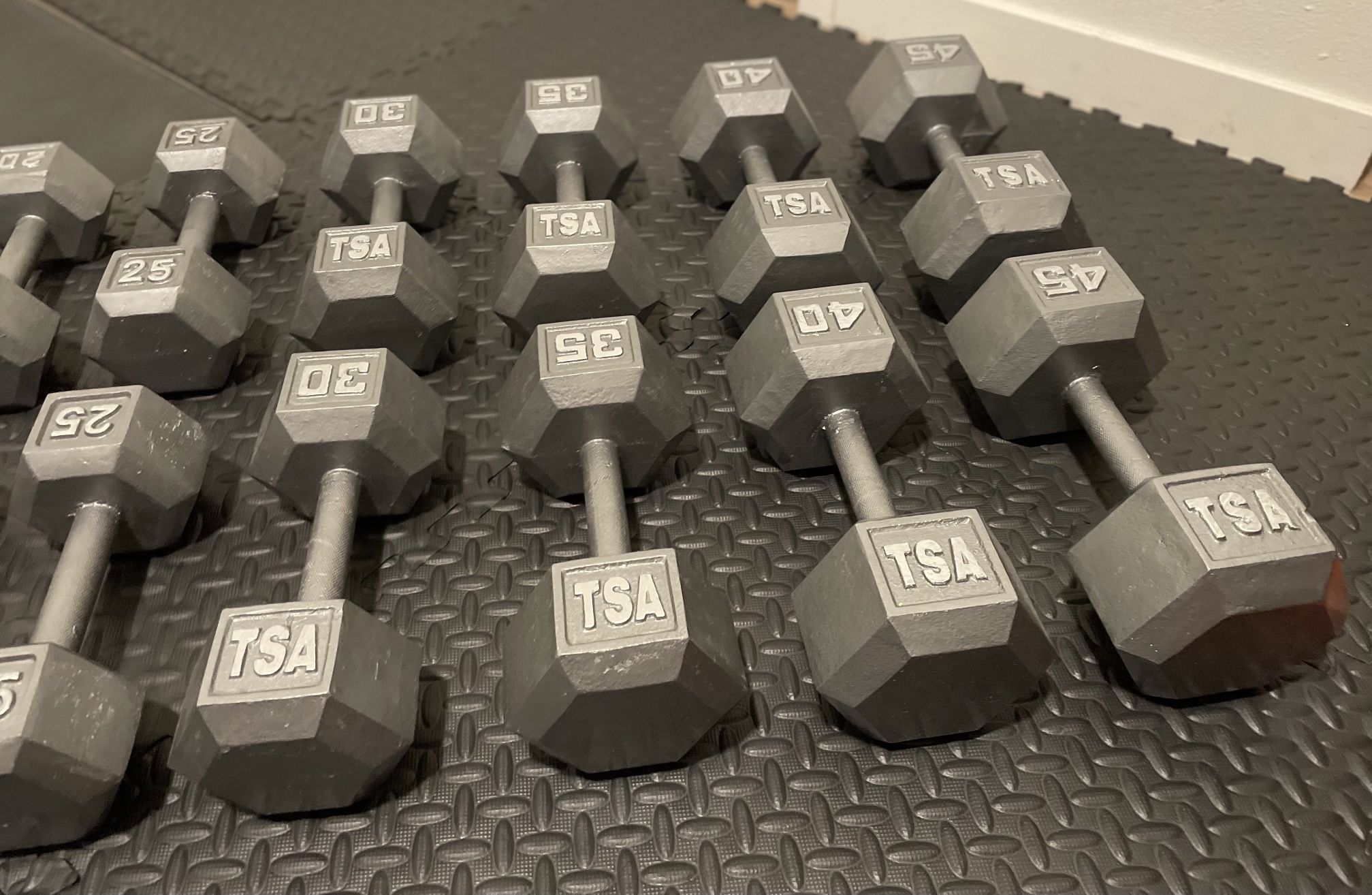 Set Of Cast Iron Hex Dumbbells From 10# To 45# Total Of 440 lbs Basically New