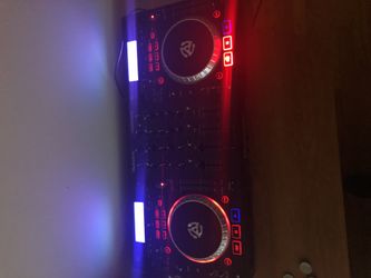 Numark mixdeck quad for all Apple Products