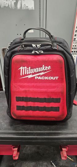 Milwaukee packout ..