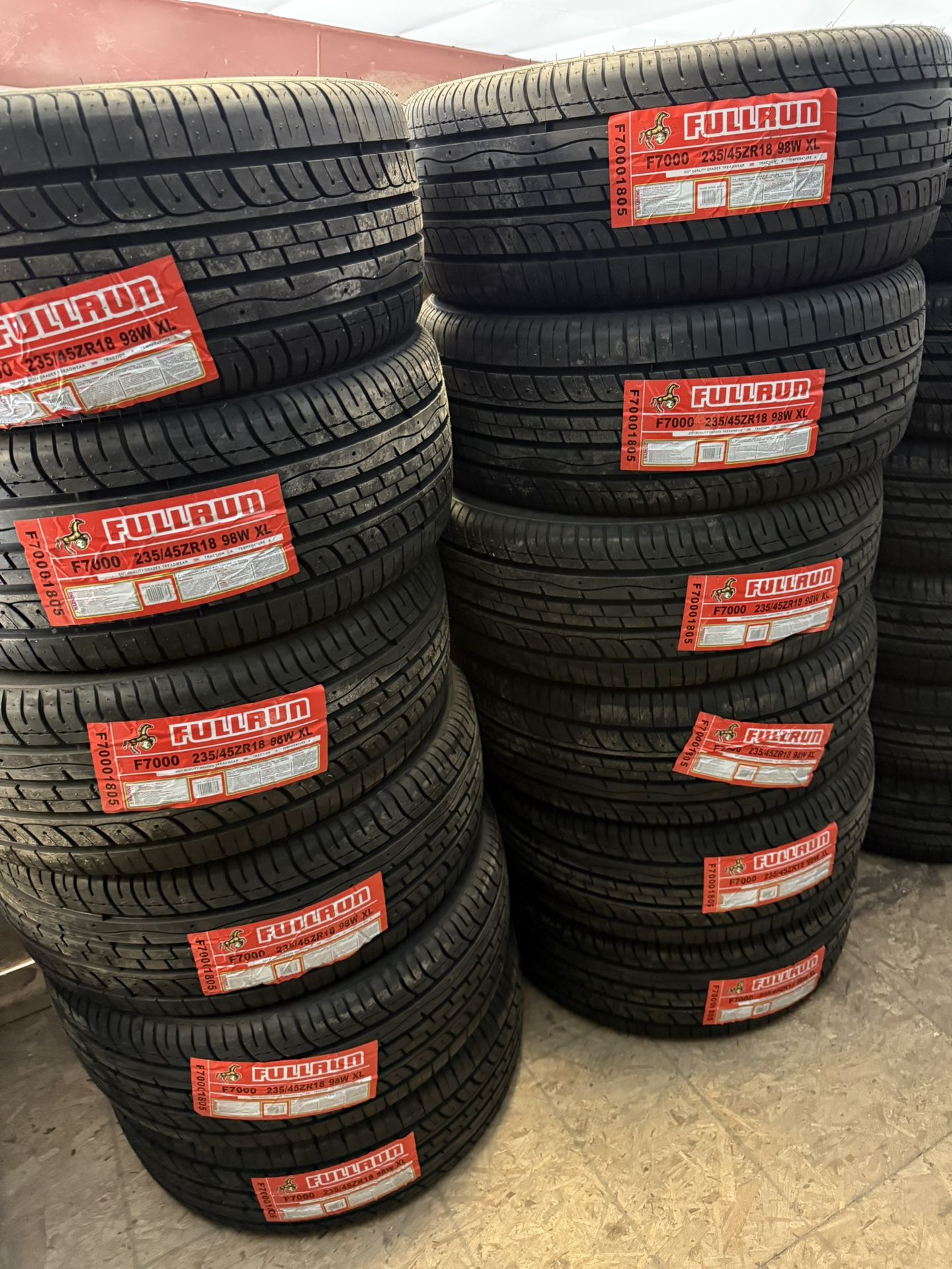 235/45/18 Fullrun Tires Installed And Balanced / Instaladas Y Balanceadas