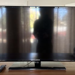 Samsung 40” Class H50003 Full HD LED TV - Like New
