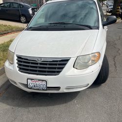 2007 Chrysler Town & Country
