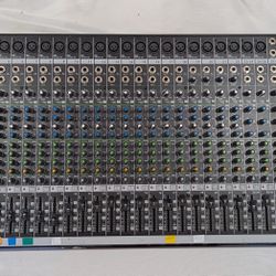 Mackie ProFX30v2 Professional Effects Mixer 30-Channel