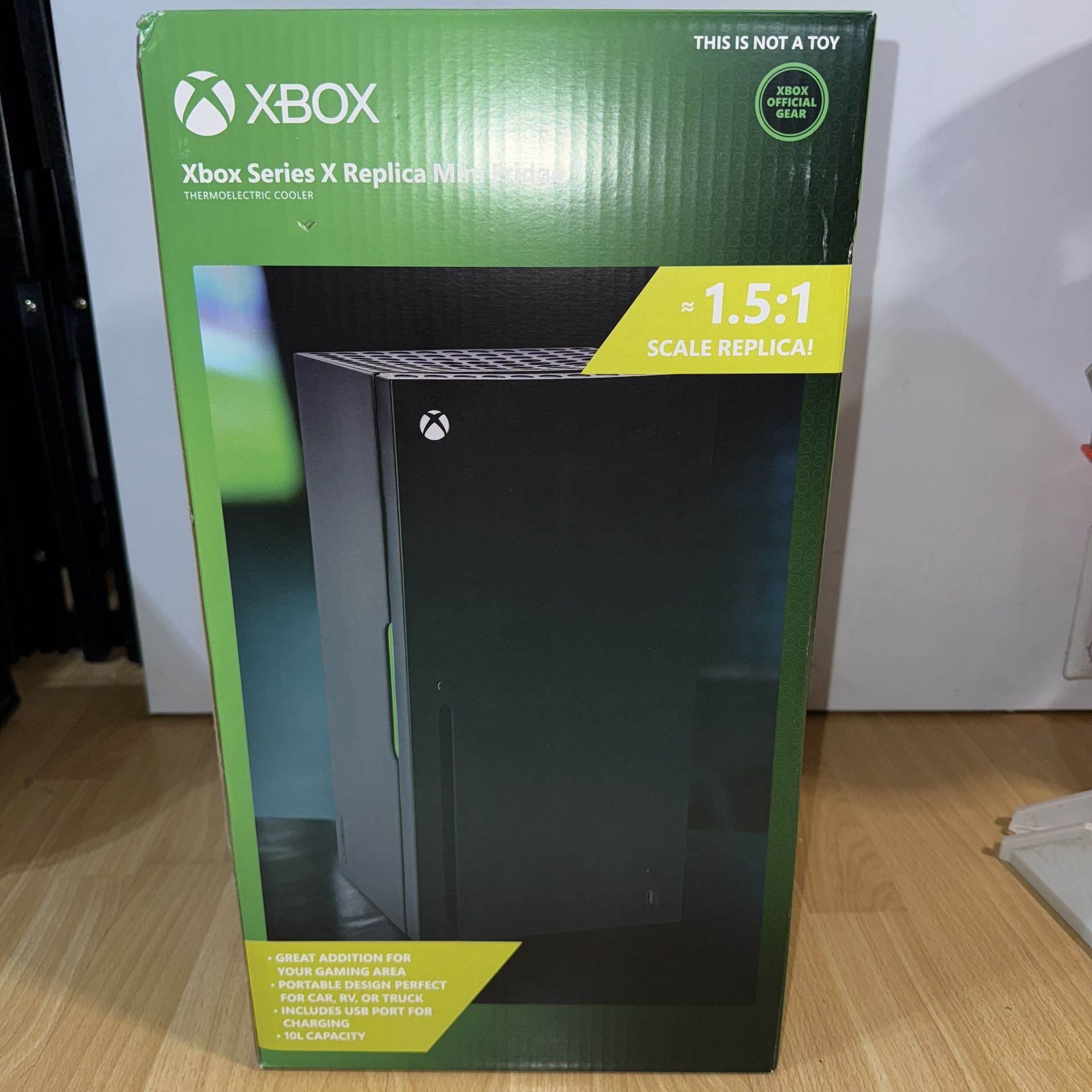 Xbox. Mini Fridge 