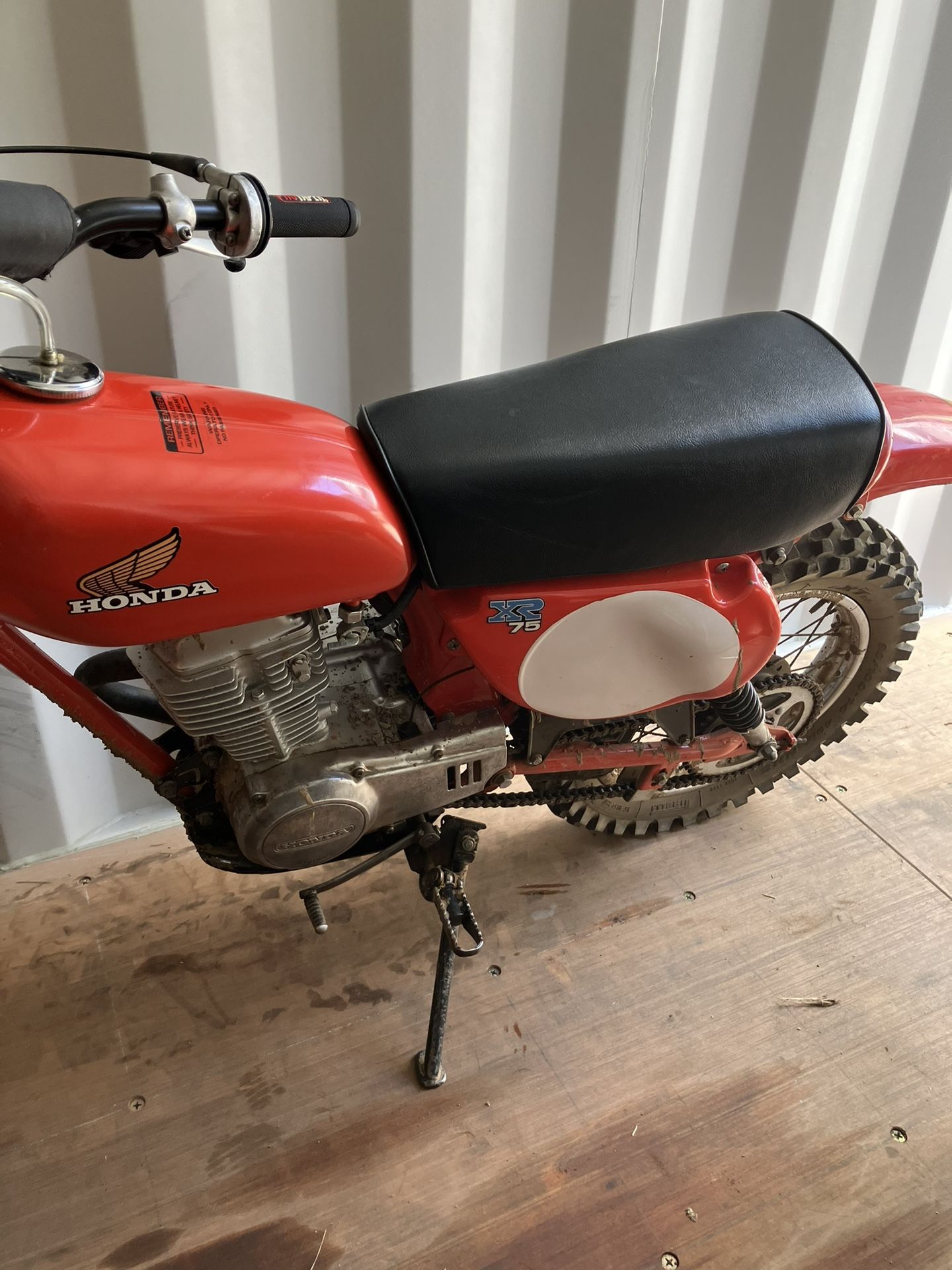 Xr-75 Vintage