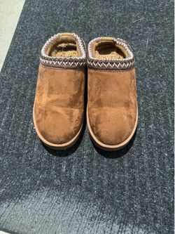 Kids slippers