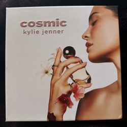 Kylie Jenner Cosmic Gift Set 