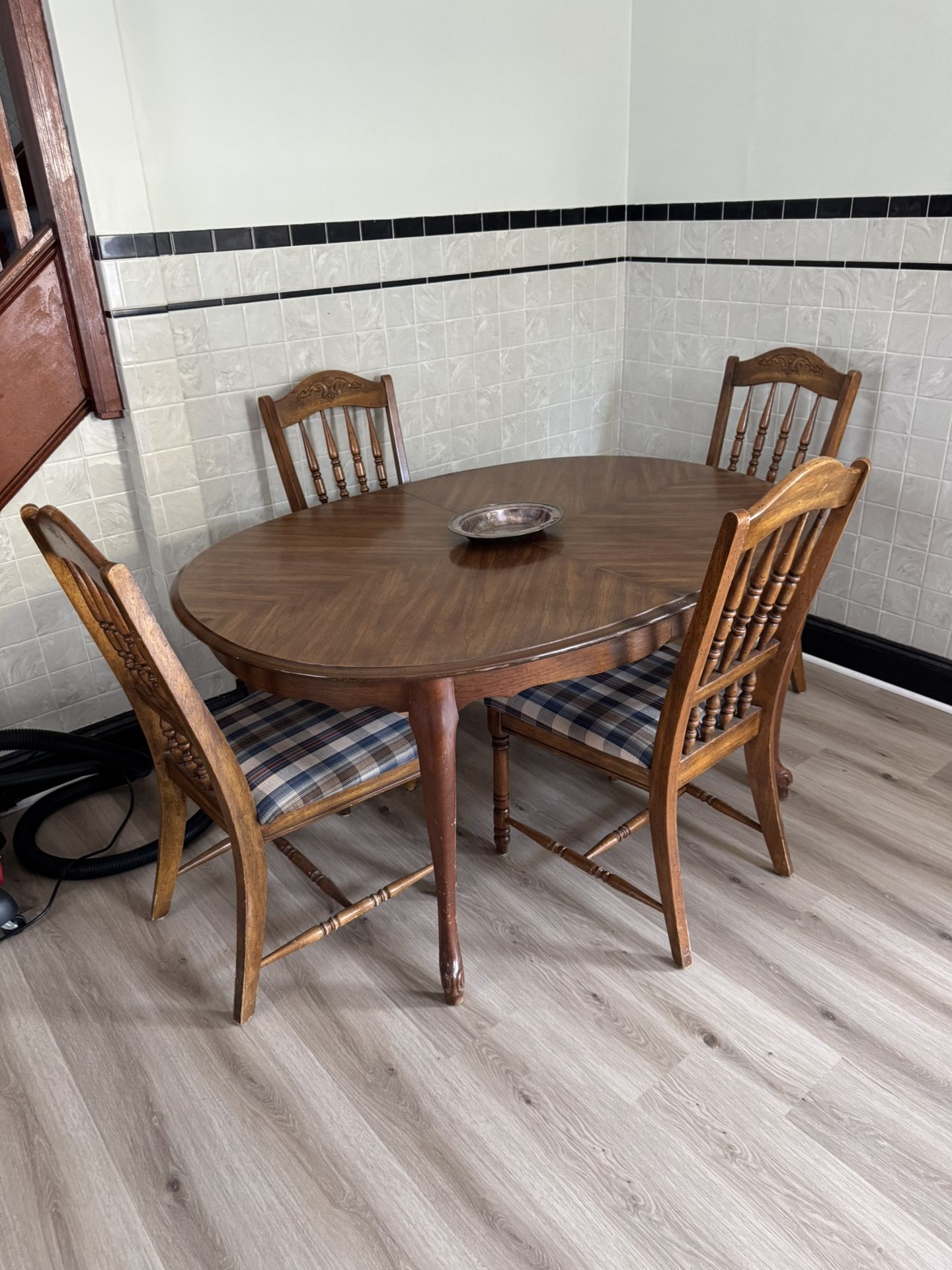 Kitchen Table and Chairs
