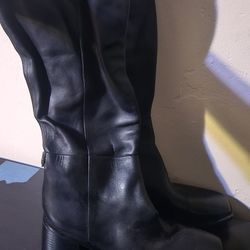 Sam Edelman Size 8 Black Knee High Boots With Half Zipper And Heel 