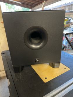 Yamaha HS8S 8” Powered Studio Subwoofer 150W