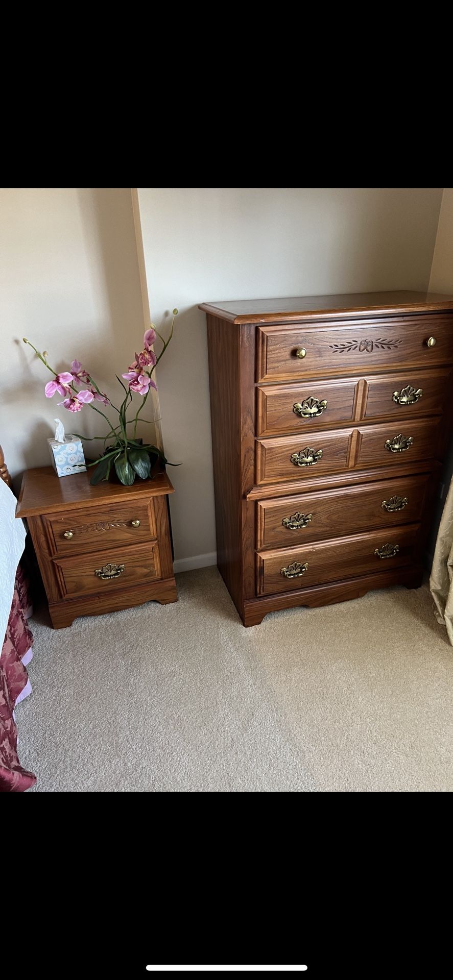 5 PIECE BEDROOM SET W/ KING MATTRESS + ADJUSTABLE BADE