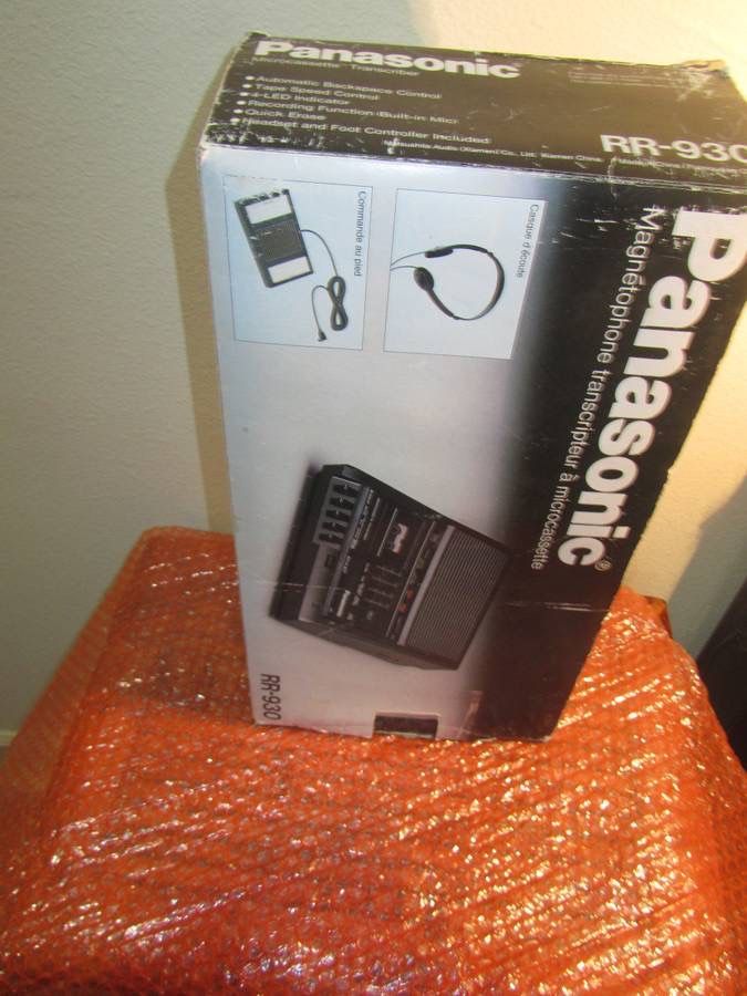 Panasonic RR-930 Microcassette Transcriber with Foot Pedal Transcripti