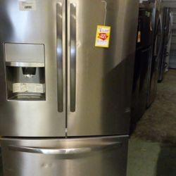 FRIGIDAIRE LFHBTF 26.8-cu ft French Door Refrigerator