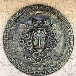 VERSACE. MEDUSA PLATE
