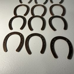Brass Looking Horse Shoes For Crafting Or Party Decor Lots Of 12