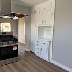 This is a 3 Bedroom 1 Bath  Plus a Bonus Side 1 Bedroom 1 Bath With It’s Own Kitchen 