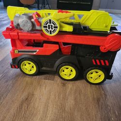 Reacue Heros Transforming Fire Truck Lights And Sounds