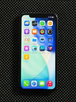 iPhone 11 black 64 GB