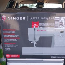 Singer Heavy Duty 6600C Sewing Machine