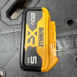 Dewalt #5 Battery (new) 🚨(FIRM PRICE/ PRECIO FIRME)🚨