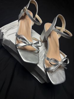 Girls silver heels
