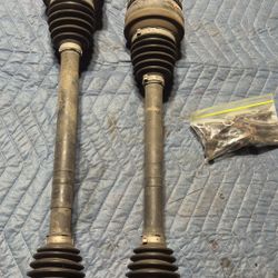 Lexus IS300 Rear Axles