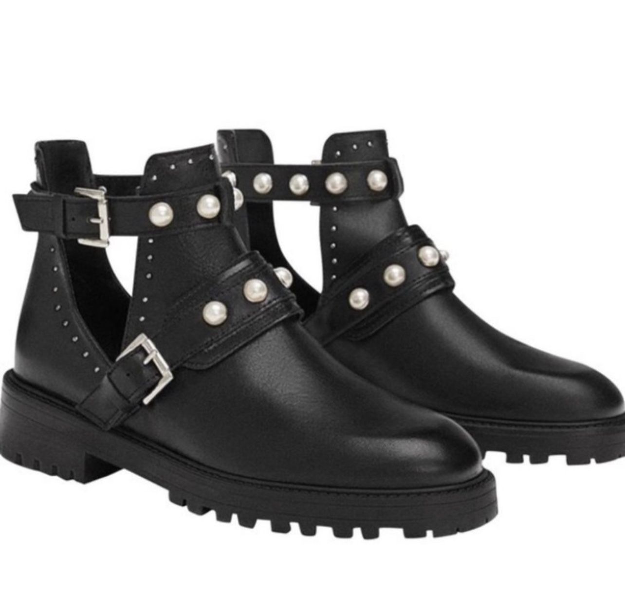 Zara Black Leather Ankle Bootie