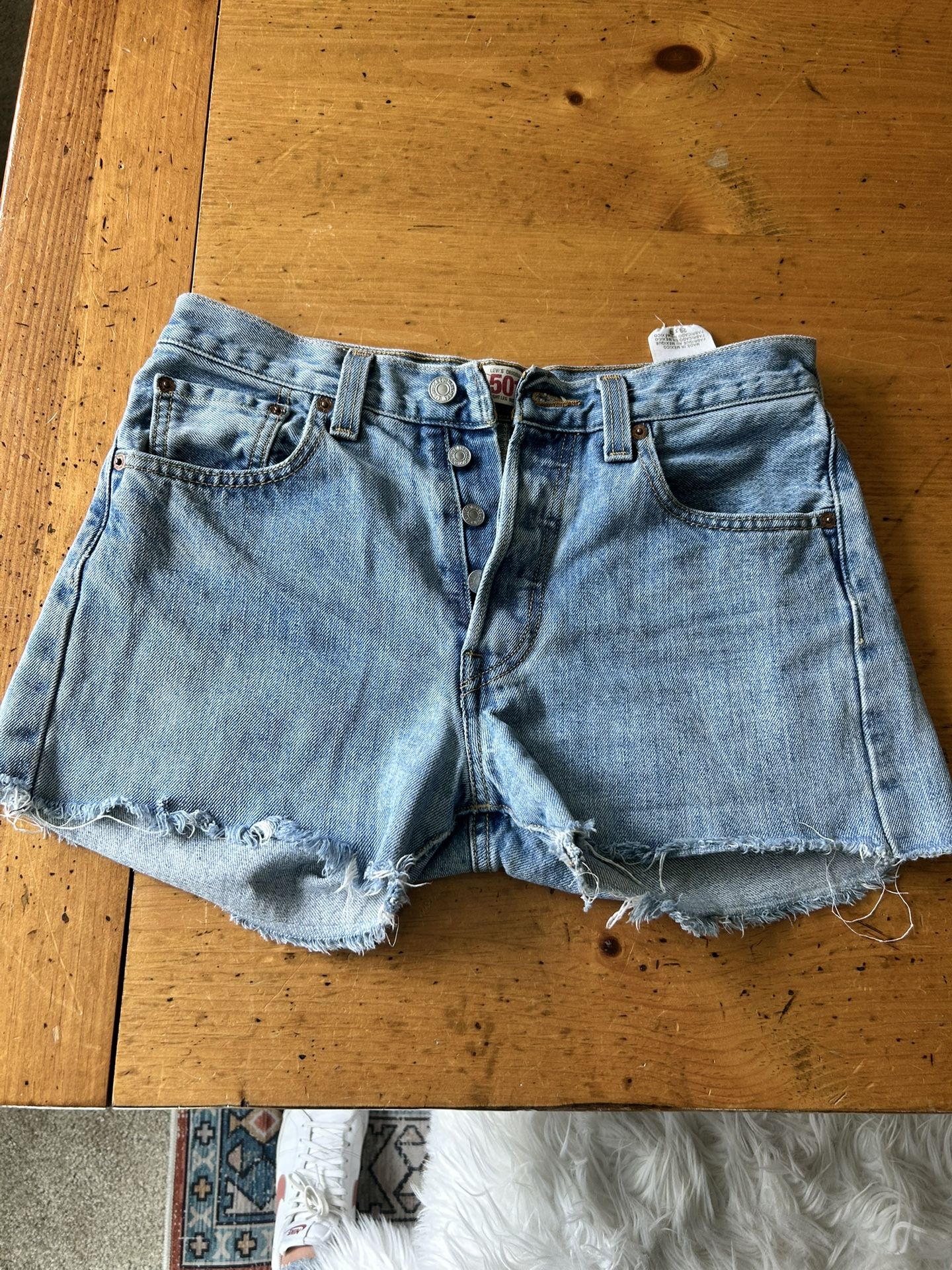 Levi Jean Shorts (women’s)