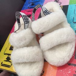 Ugg Slides Size 8