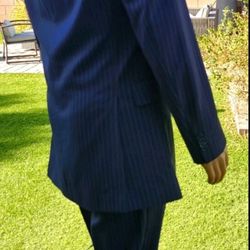 Tommy Hilfiger Blue Pin Stripe 2-piece Suit 38L Jacket/36.5 Waist - Gorgeous!