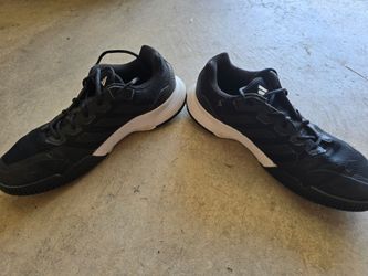 Men's Adidas game court 2 size 10.5