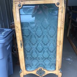 Beautiful Antique China Cabinet 