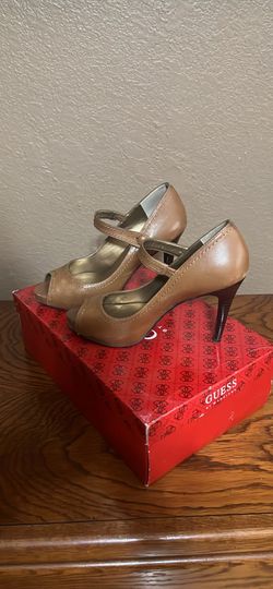 6.5 Tan Guess Heels