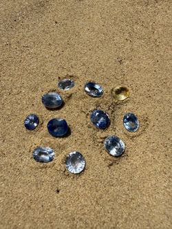 Natural high-quality sapphires