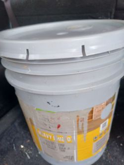 5 gallons concrete & garage floor light gray paint