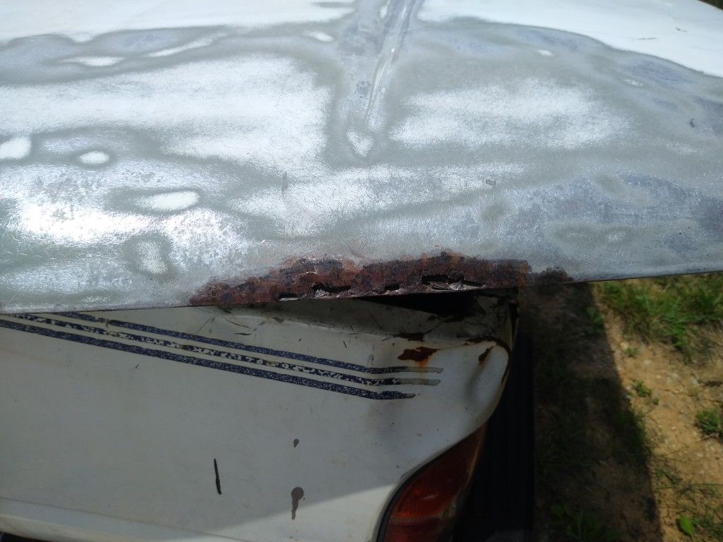 Chevy Truck 88-98 Hood No Hail Damage Or Dents Got A Just A Little Bit Of Rust On The Front Easy Repair