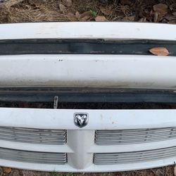 Dodge 1500 Front Bumper And Grill