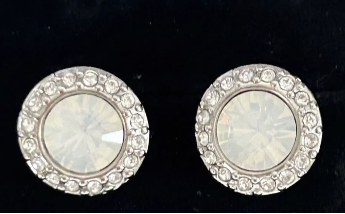 GIVENCHY VINTAGE, Gorgeous rare Givenchy earrings with moonstones