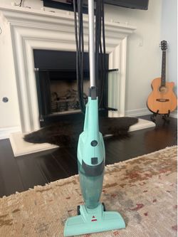 BISSELL Vacuum Cleaner (Model 2030)